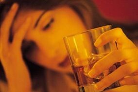 Alcolismo femminile, come liberarsene