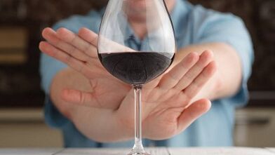 Come smettere di bere alcolici da solo