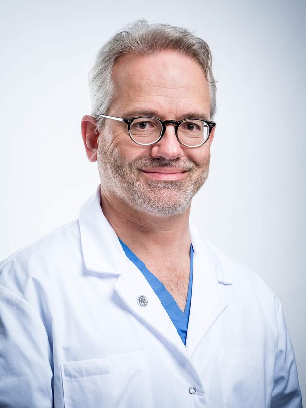 Medico Esperto di anestesia Daniel